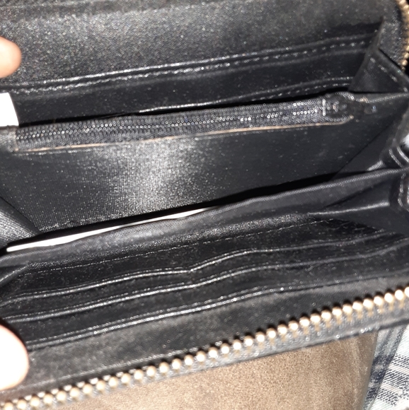 Wallet - Picture 2 of 2